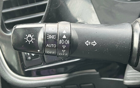 Mitsubishi Outlander III рестайлинг 3, 2019 год, 2 150 000 рублей, 14 фотография