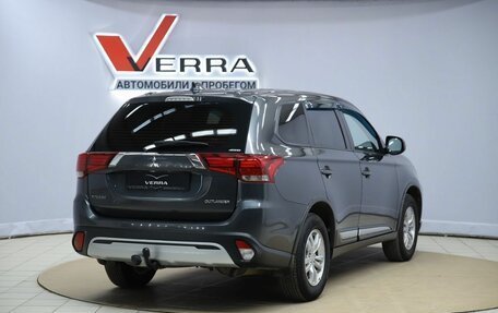 Mitsubishi Outlander III рестайлинг 3, 2019 год, 2 100 000 рублей, 5 фотография