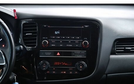 Mitsubishi Outlander III рестайлинг 3, 2019 год, 2 100 000 рублей, 14 фотография