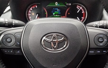 Toyota RAV4, 2021 год, 3 700 000 рублей, 7 фотография