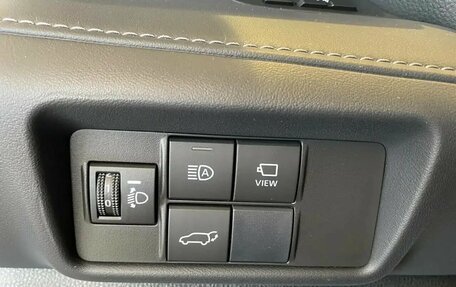 Toyota Highlander, 2025 год, 5 499 000 рублей, 20 фотография