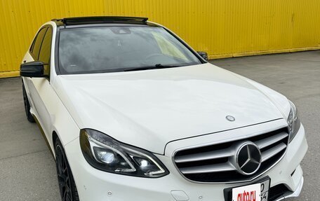 Mercedes-Benz E-Класс, 2013 год, 1 750 000 рублей, 4 фотография