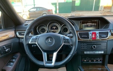 Mercedes-Benz E-Класс, 2015 год, 3 100 000 рублей, 14 фотография