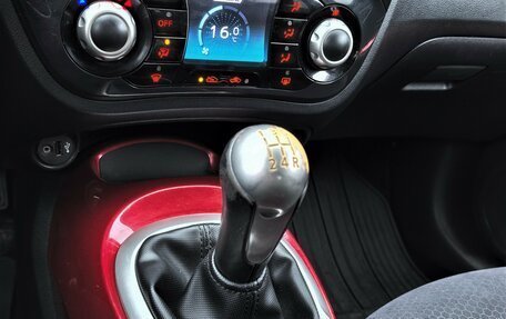 Nissan Juke II, 2011 год, 920 000 рублей, 22 фотография