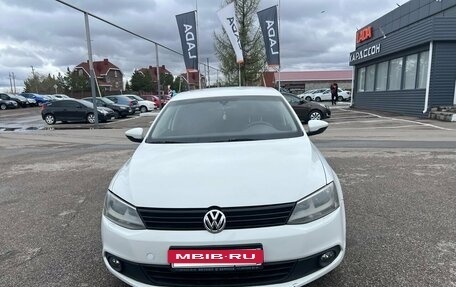 Volkswagen Jetta VI, 2012 год, 750 000 рублей, 3 фотография