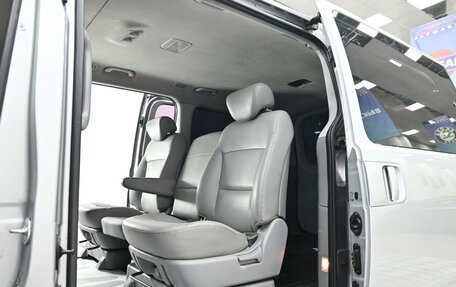 Hyundai Grand Starex Grand Starex I рестайлинг 2, 2012 год, 1 305 000 рублей, 9 фотография