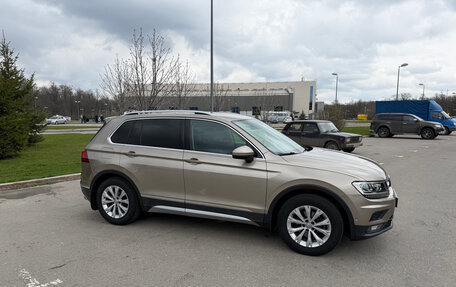 Volkswagen Tiguan II, 2017 год, 2 390 000 рублей, 3 фотография
