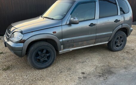 Chevrolet Niva I рестайлинг, 2005 год, 127 000 рублей, 4 фотография