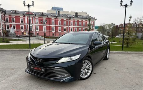 Toyota Camry, 2018 год, 2 999 000 рублей, 1 фотография