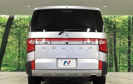 Mitsubishi Delica D:5 I, 2023 год, 2 850 000 рублей, 5 фотография