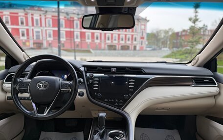 Toyota Camry, 2018 год, 2 999 000 рублей, 13 фотография