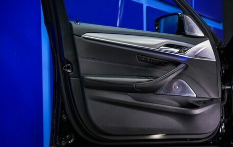 BMW 5 серия, 2018 год, 5 450 000 рублей, 15 фотография