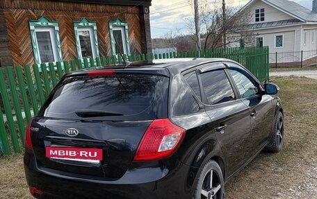 KIA cee'd I рестайлинг, 2010 год, 630 000 рублей, 3 фотография