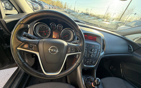 Opel Astra J, 2011 год, 530 000 рублей, 13 фотография