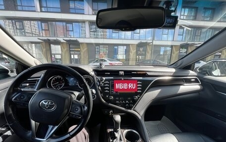 Toyota Camry, 2019 год, 2 800 000 рублей, 7 фотография