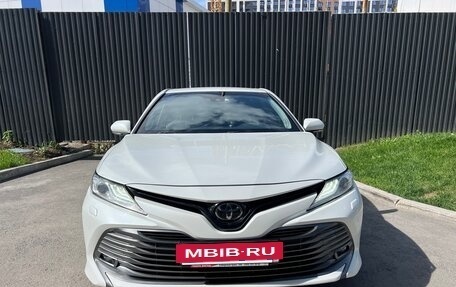 Toyota Camry, 2019 год, 2 800 000 рублей, 2 фотография