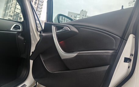 Opel Astra J, 2012 год, 895 000 рублей, 6 фотография