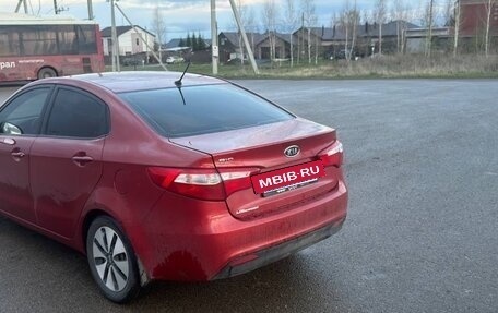 KIA Rio III рестайлинг, 2012 год, 750 000 рублей, 3 фотография