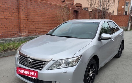 Toyota Camry, 2013 год, 1 600 000 рублей, 4 фотография