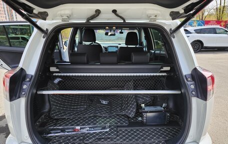 Toyota RAV4, 2019 год, 2 790 000 рублей, 11 фотография