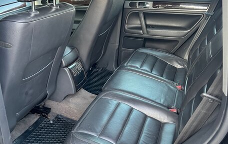 Volkswagen Touareg III, 2003 год, 850 000 рублей, 8 фотография