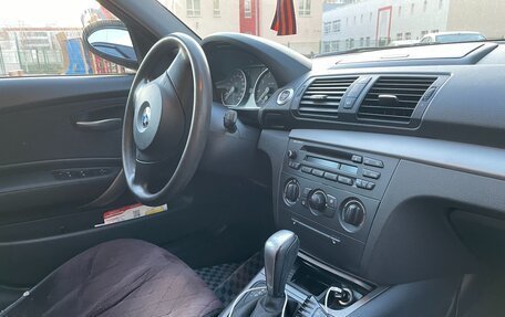 BMW 1 серия, 2008 год, 450 000 рублей, 18 фотография
