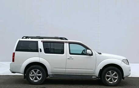 Nissan Pathfinder, 2011 год, 1 300 000 рублей, 4 фотография