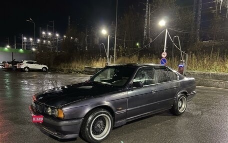 BMW 5 серия, 1989 год, 499 000 рублей, 1 фотография