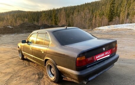 BMW 5 серия, 1989 год, 499 000 рублей, 12 фотография
