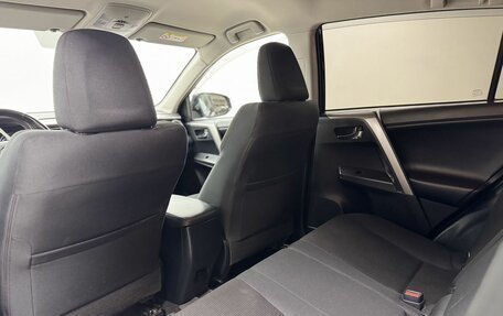 Toyota RAV4, 2019 год, 2 300 000 рублей, 13 фотография