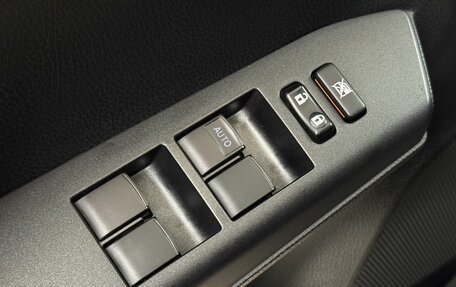 Toyota RAV4, 2019 год, 2 300 000 рублей, 16 фотография