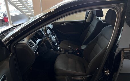 Volkswagen Jetta VI, 2018 год, 1 515 000 рублей, 13 фотография