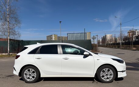 KIA cee'd III, 2022 год, 2 400 000 рублей, 6 фотография