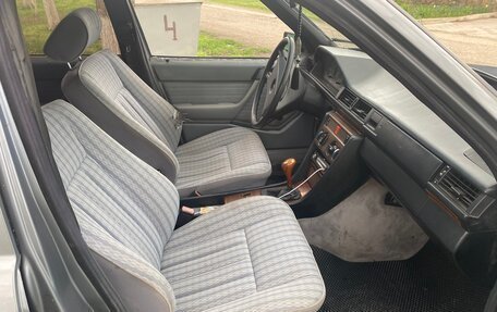 Mercedes-Benz W124, 1989 год, 235 000 рублей, 8 фотография