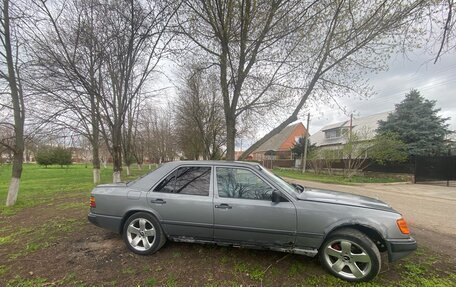 Mercedes-Benz W124, 1989 год, 235 000 рублей, 3 фотография