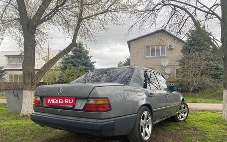 Mercedes-Benz W124, 1989 год, 235 000 рублей, 5 фотография