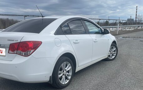 Chevrolet Cruze II, 2011 год, 850 000 рублей, 5 фотография