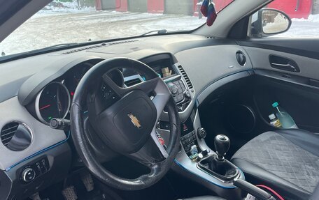 Chevrolet Cruze II, 2011 год, 850 000 рублей, 4 фотография