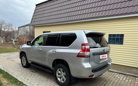 Toyota Land Cruiser Prado 150 рестайлинг 2, 2015 год, 3 500 000 рублей, 6 фотография
