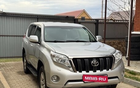 Toyota Land Cruiser Prado 150 рестайлинг 2, 2015 год, 3 500 000 рублей, 3 фотография