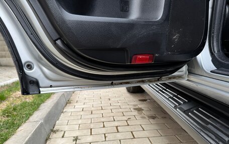 Toyota Land Cruiser Prado 150 рестайлинг 2, 2015 год, 3 500 000 рублей, 24 фотография