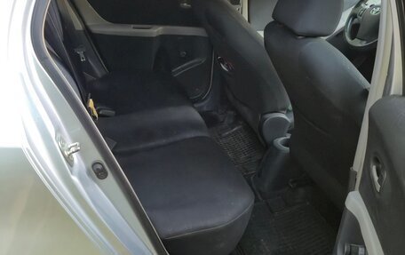 Toyota Yaris III рестайлинг, 2008 год, 595 000 рублей, 6 фотография