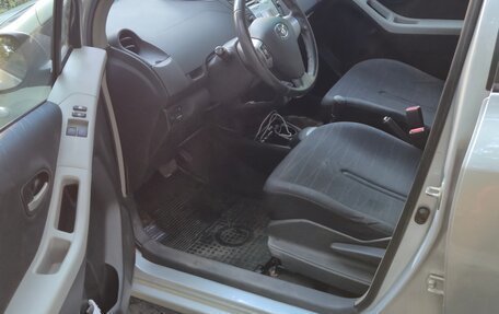 Toyota Yaris III рестайлинг, 2008 год, 595 000 рублей, 11 фотография