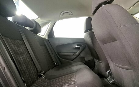 Volkswagen Polo VI (EU Market), 2017 год, 1 080 000 рублей, 13 фотография
