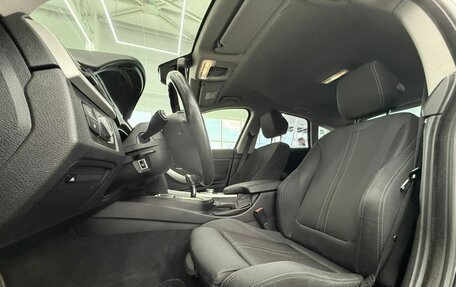 BMW 3 серия, 2019 год, 2 600 000 рублей, 12 фотография