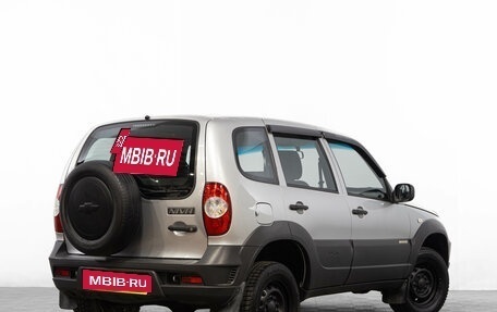 Chevrolet Niva I рестайлинг, 2017 год, 649 000 рублей, 5 фотография