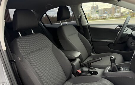 Volkswagen Jetta VI, 2012 год, 900 000 рублей, 9 фотография