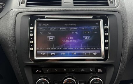 Volkswagen Jetta VI, 2012 год, 900 000 рублей, 11 фотография
