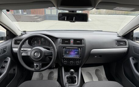 Volkswagen Jetta VI, 2012 год, 900 000 рублей, 8 фотография