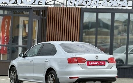 Volkswagen Jetta VI, 2012 год, 900 000 рублей, 6 фотография